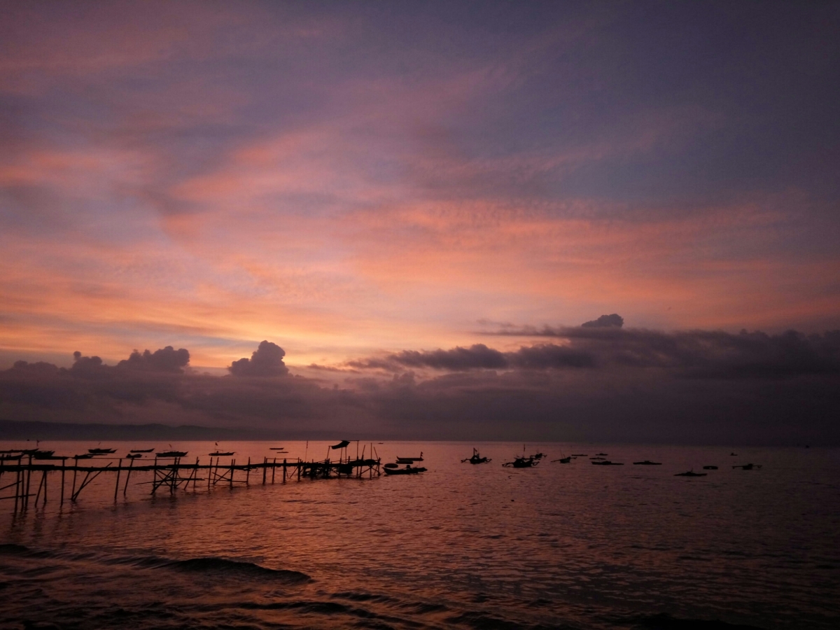 Sunset yang ciamik di Pangandaran (Dokumentasi Pribadi)